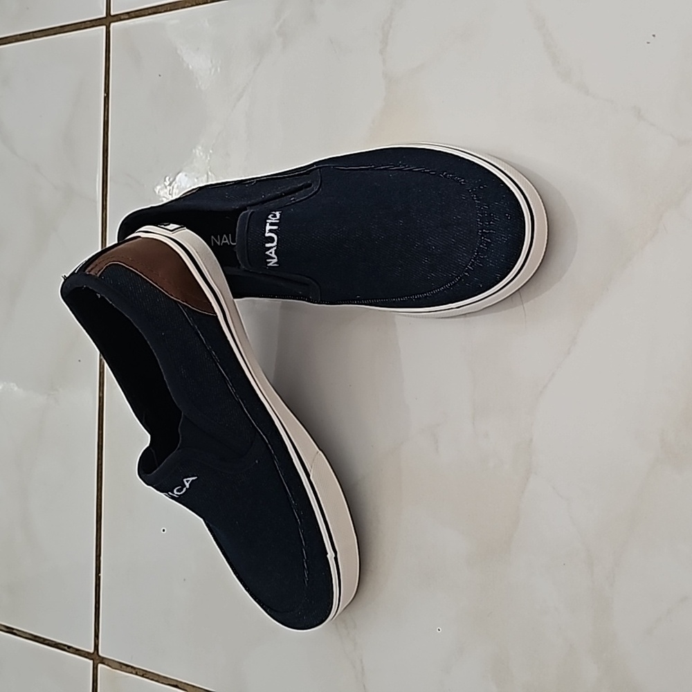 Boys slip on shoes